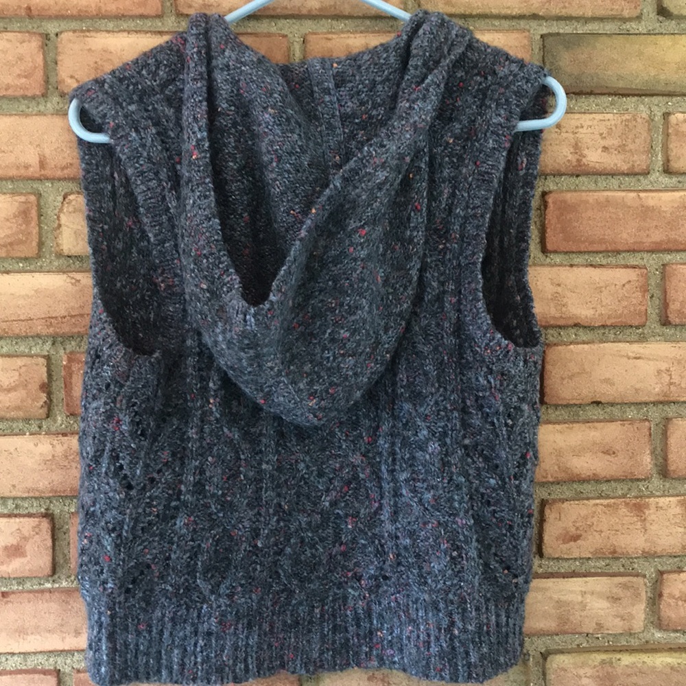 One girl who, S, mohair, sweater vest - Picture 3 of 9